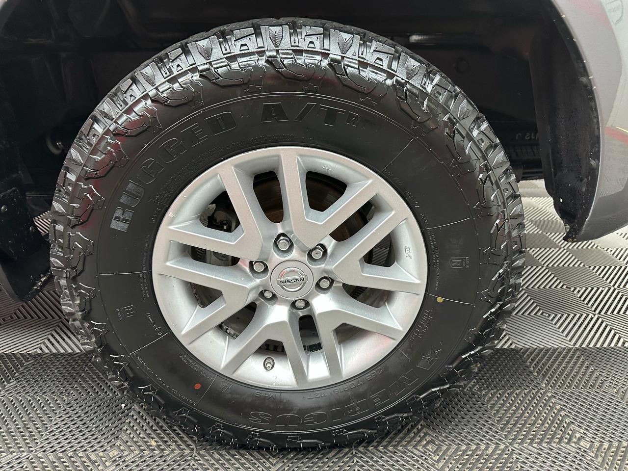 Nissan Frontier SV Crew Cab V6 2017
