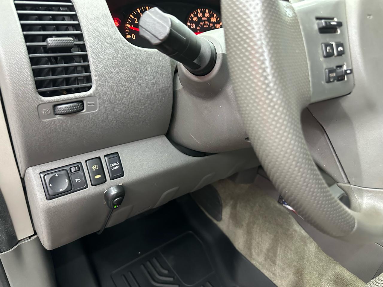 Nissan Frontier SV Crew Cab V6 2017