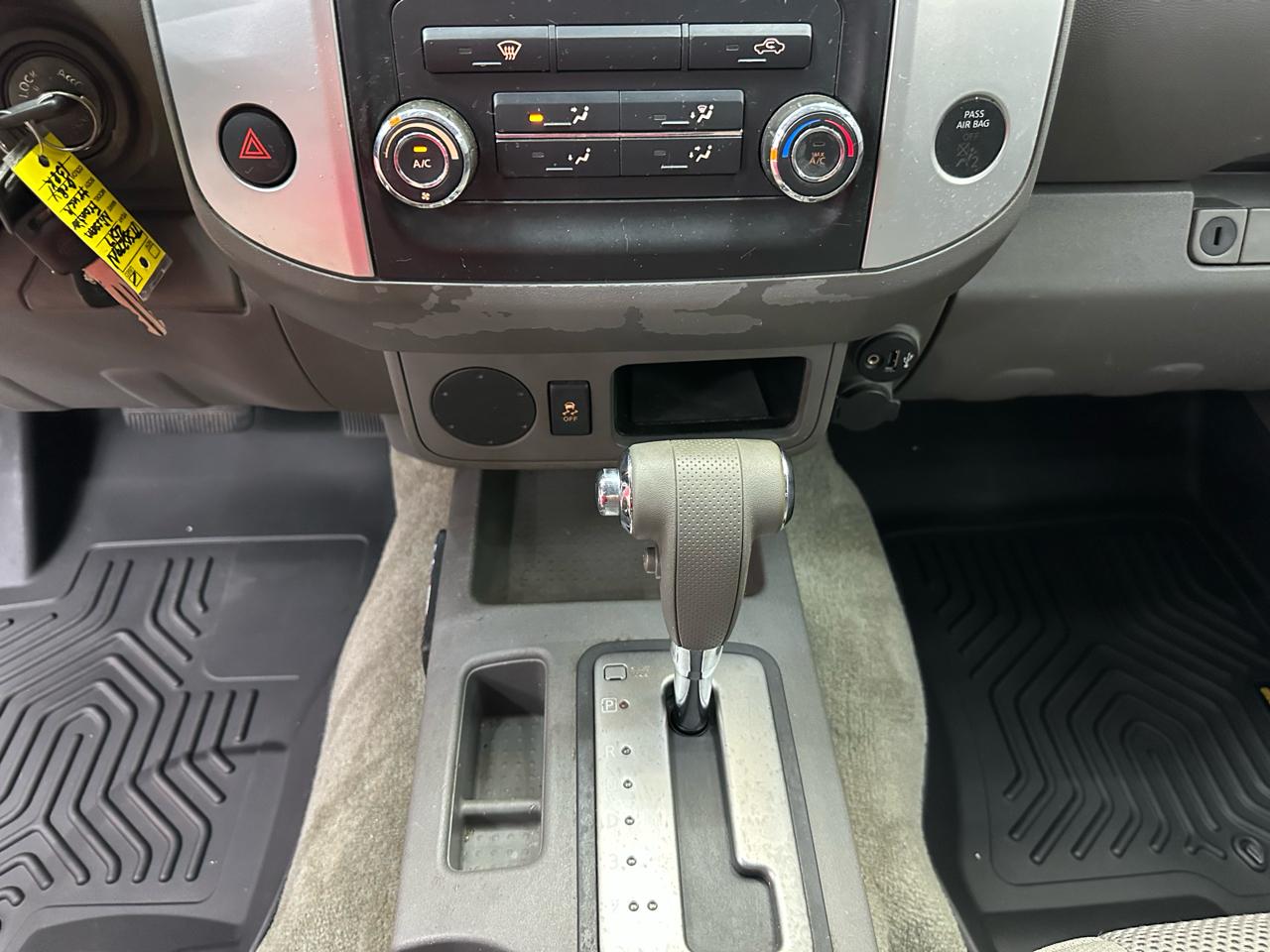 Nissan Frontier SV Crew Cab V6 2017