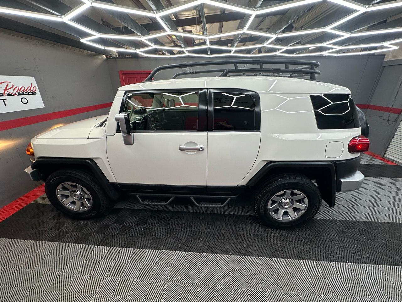 Toyota FJ Cruiser 4WD AT 2014