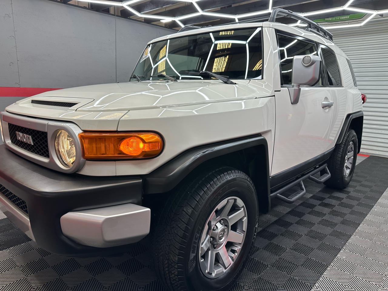 Toyota FJ Cruiser 4WD AT 2014