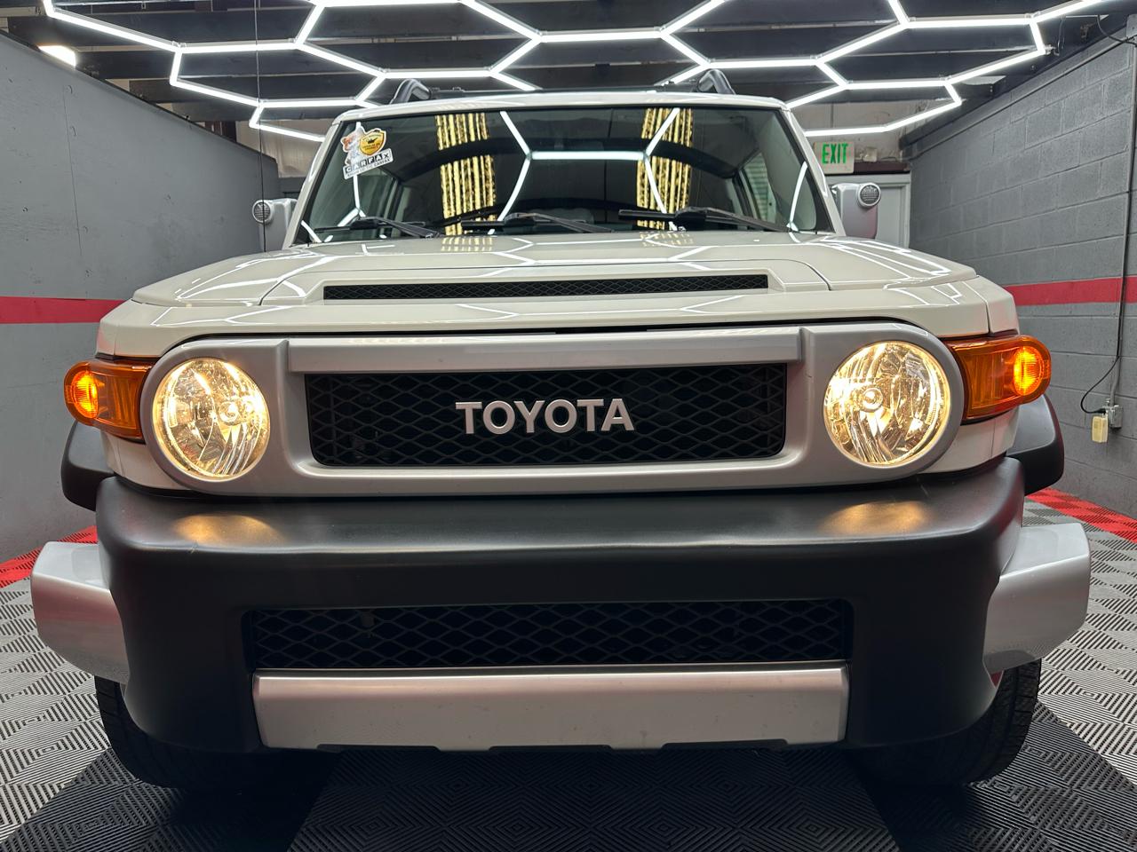 Toyota FJ Cruiser 4WD AT 2014