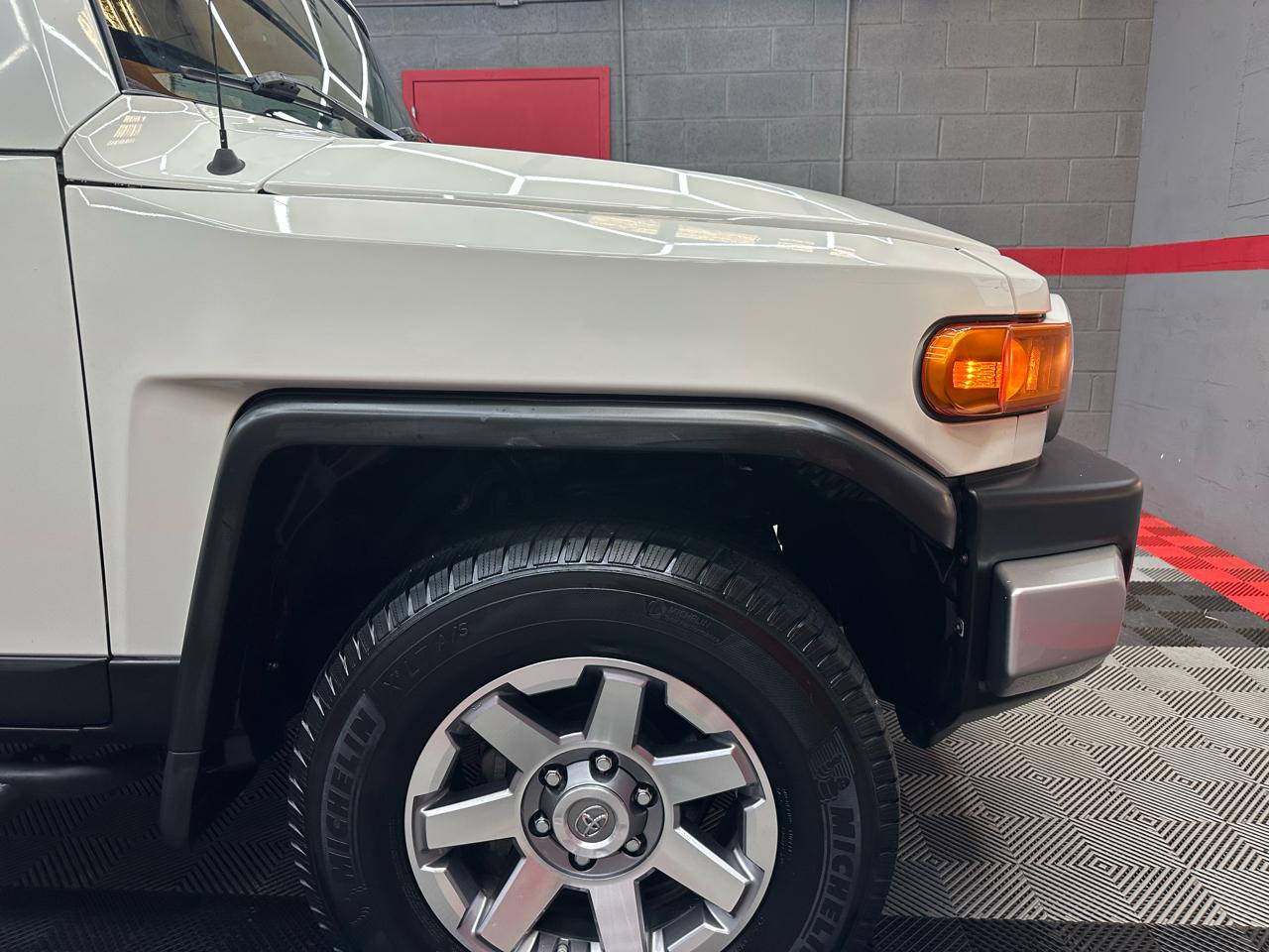Toyota FJ Cruiser 4WD AT 2014