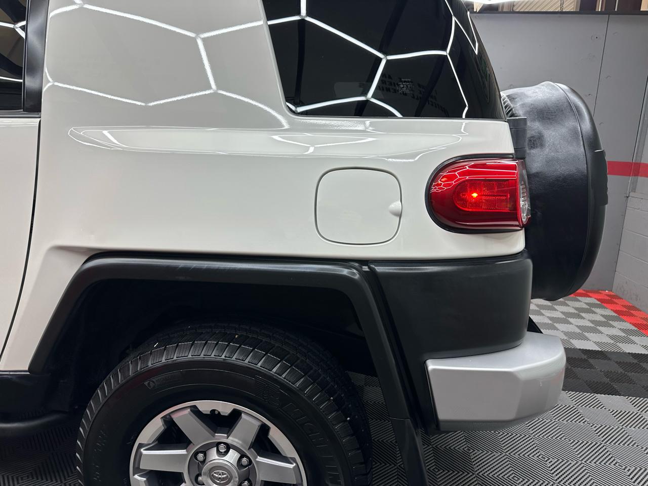 Toyota FJ Cruiser 4WD AT 2014