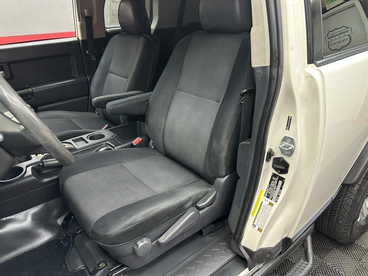 Toyota FJ Cruiser 4WD AT 2014