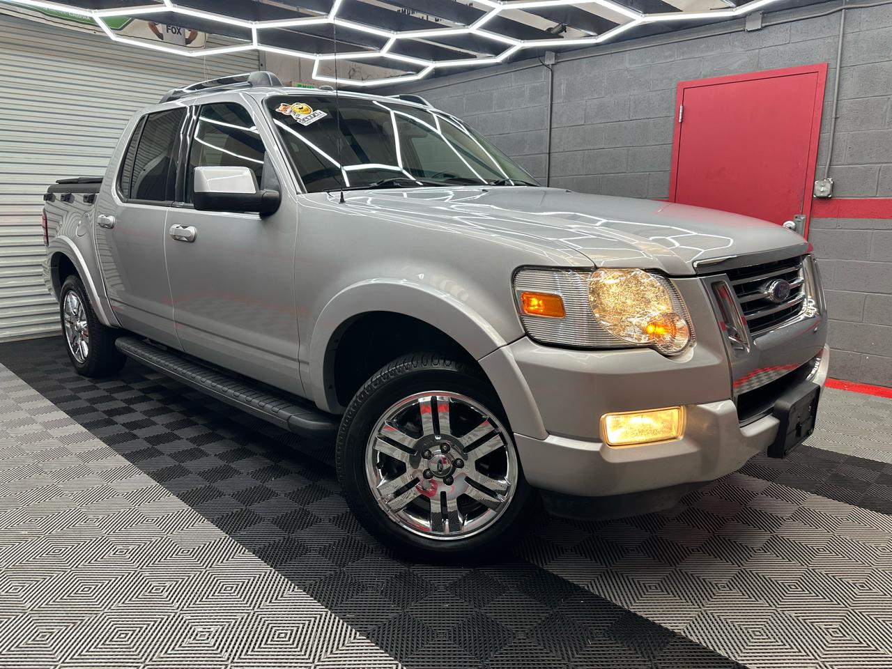 Ford Explorer Sport Trac Limited 4.0L 2WD 2010