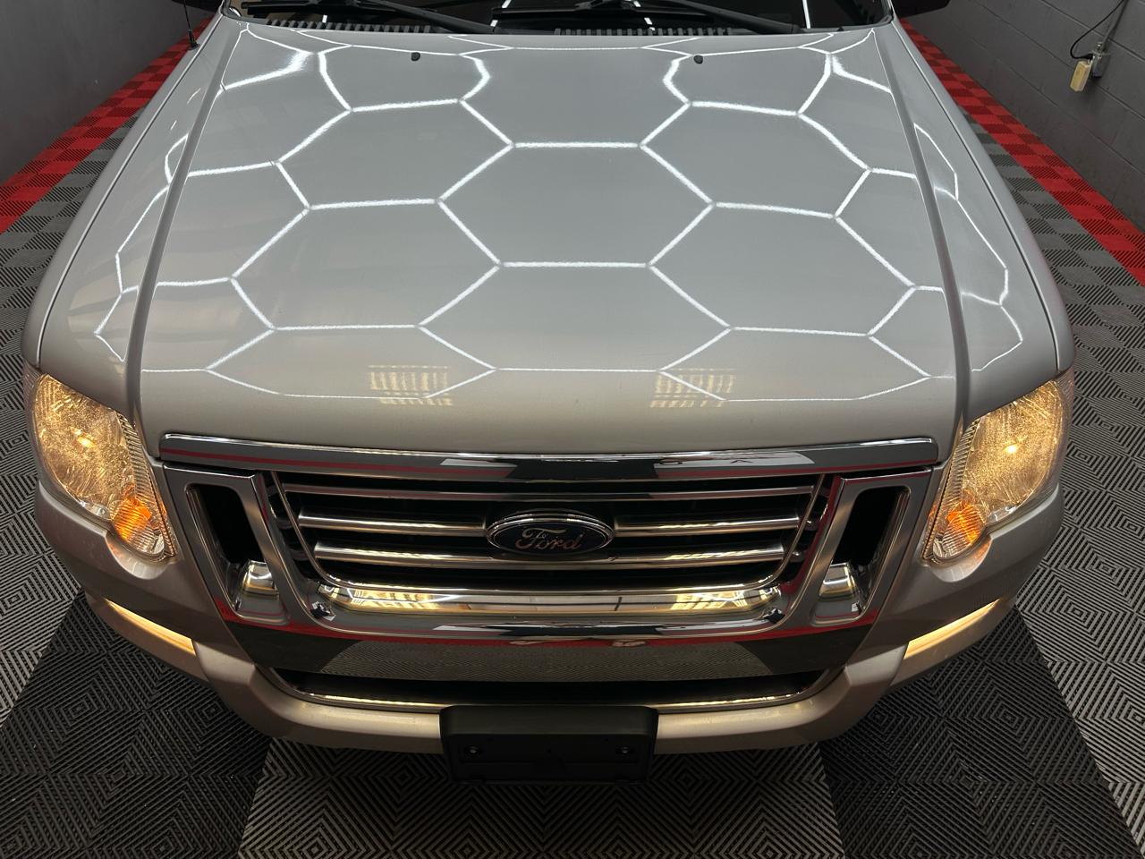 Ford Explorer Sport Trac Limited 4.0L 2WD 2010