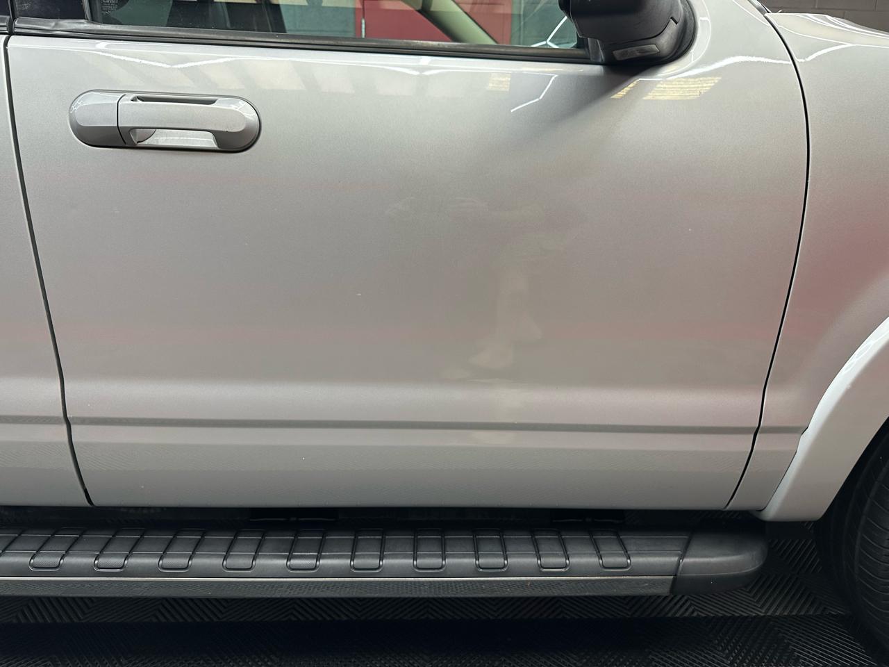 Ford Explorer Sport Trac Limited 4.0L 2WD 2010