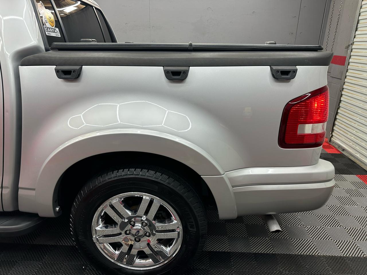 Ford Explorer Sport Trac Limited 4.0L 2WD 2010