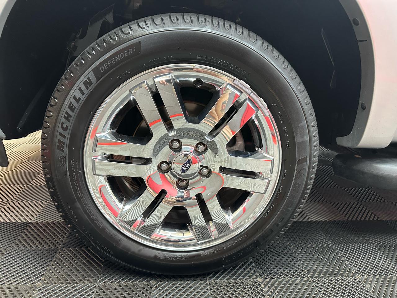 Ford Explorer Sport Trac Limited 4.0L 2WD 2010