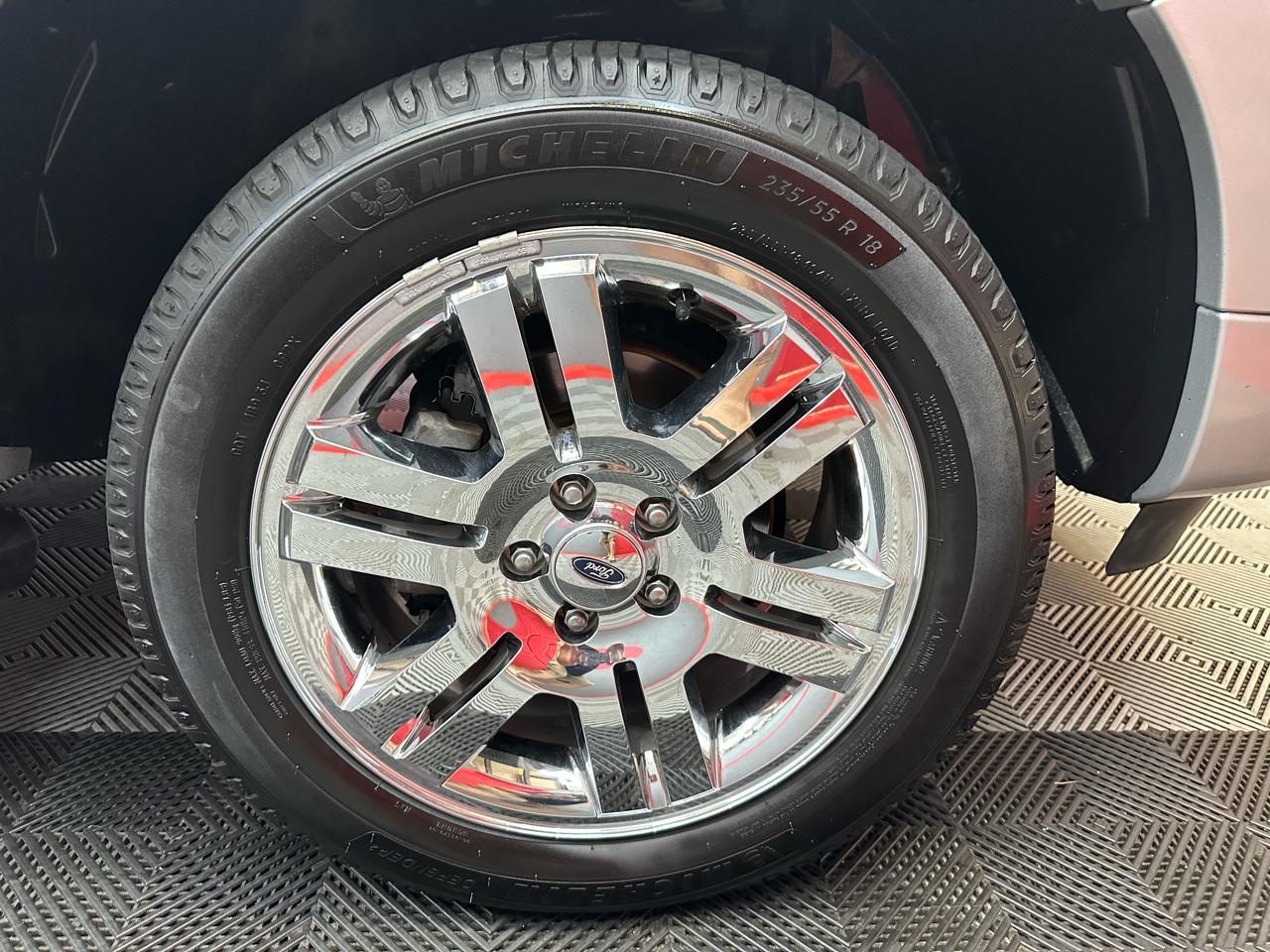 Ford Explorer Sport Trac Limited 4.0L 2WD 2010