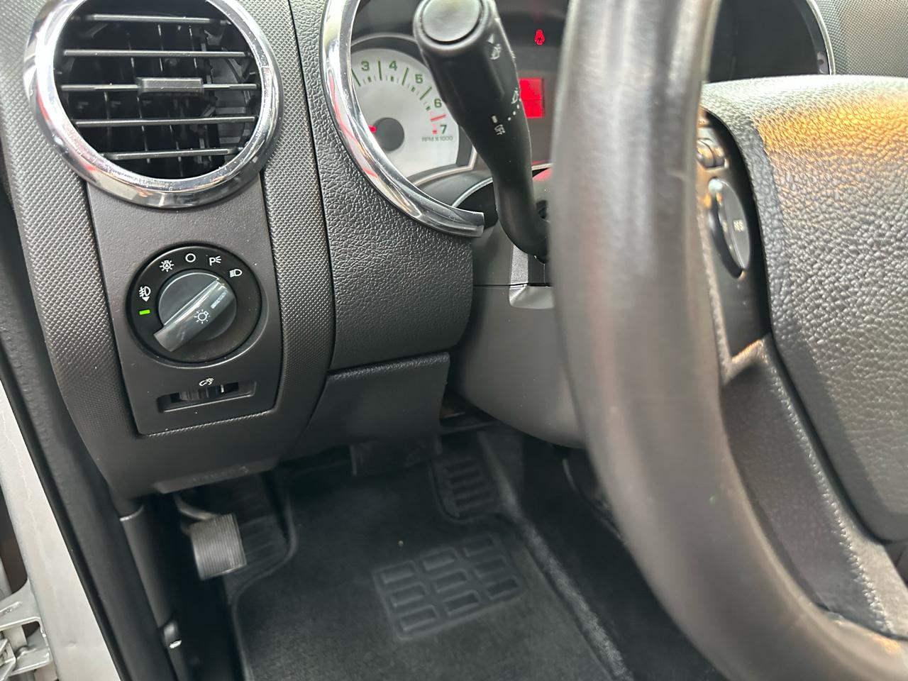 Ford Explorer Sport Trac Limited 4.0L 2WD 2010
