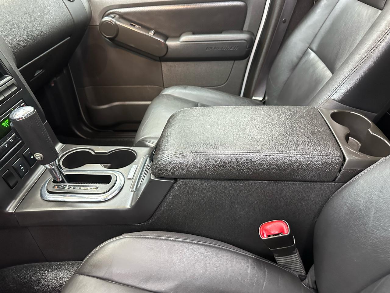 Ford Explorer Sport Trac Limited 4.0L 2WD 2010