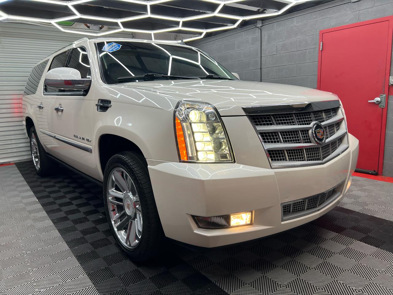 Cadillac Escalade ESV 2WD Platinum 2013