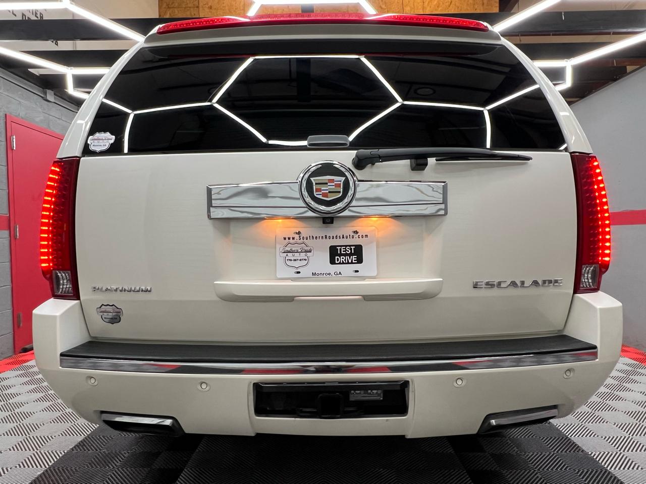 Cadillac Escalade ESV 2WD Platinum 2013