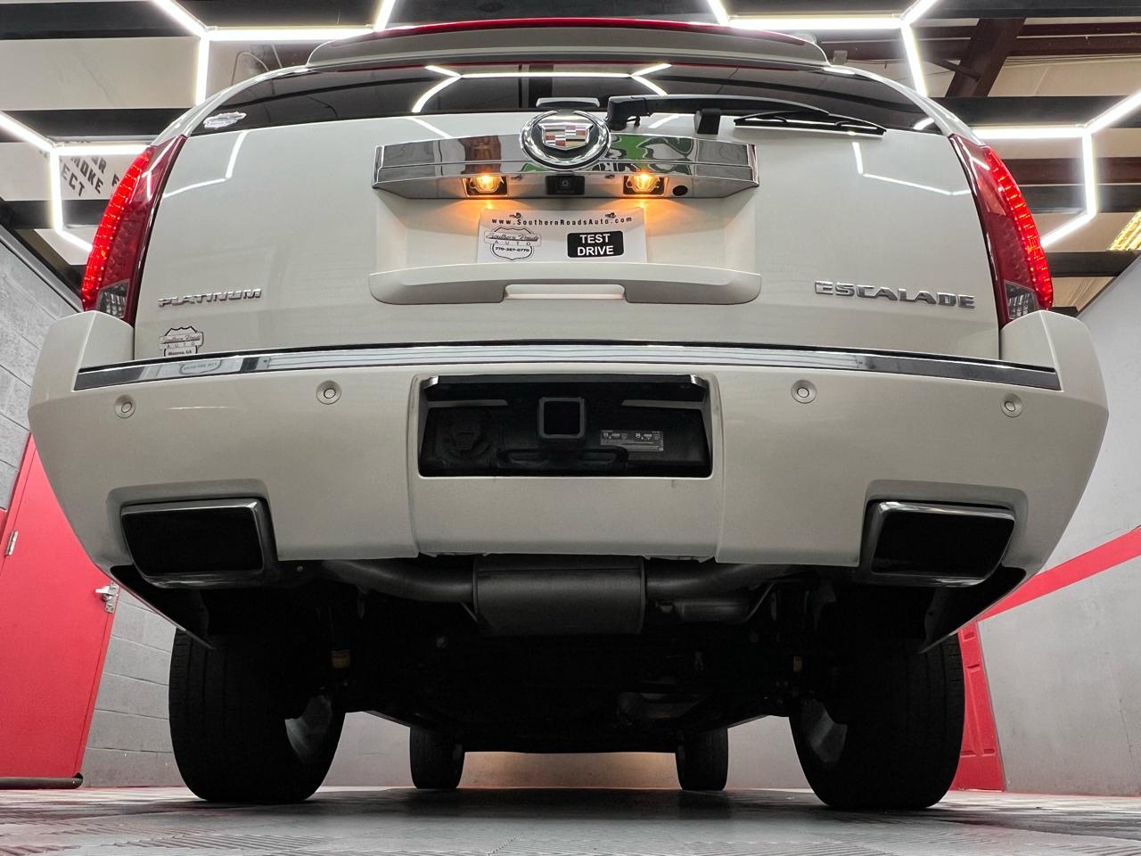 Cadillac Escalade ESV 2WD Platinum 2013