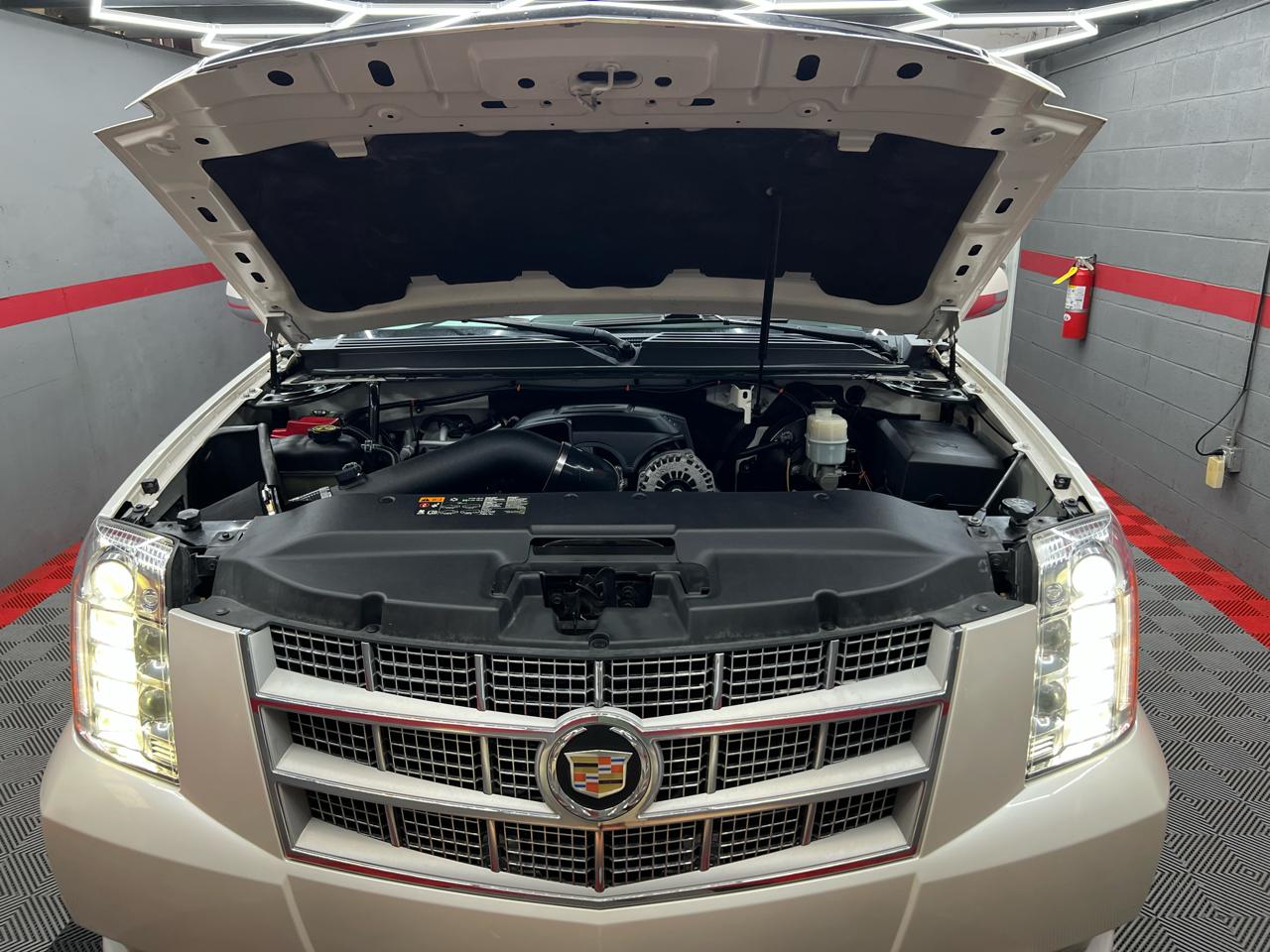 Cadillac Escalade ESV 2WD Platinum 2013