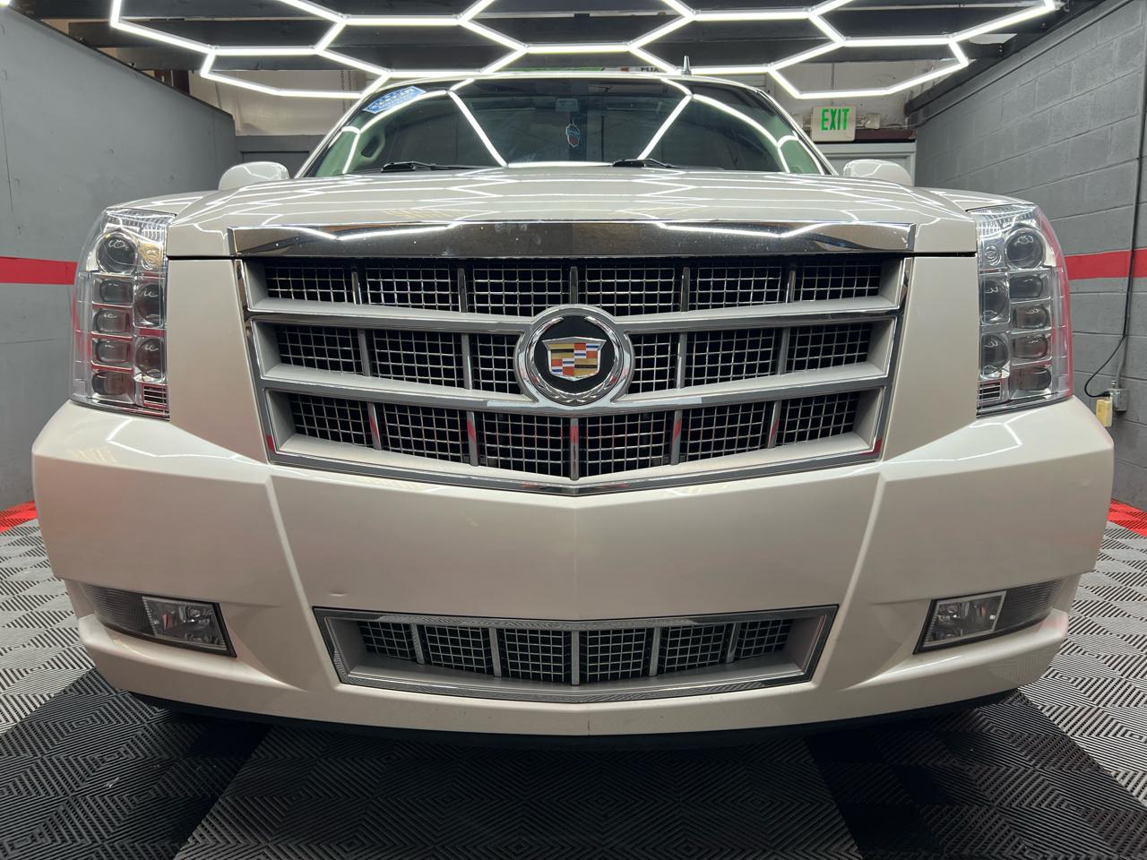Cadillac Escalade ESV 2WD Platinum 2013