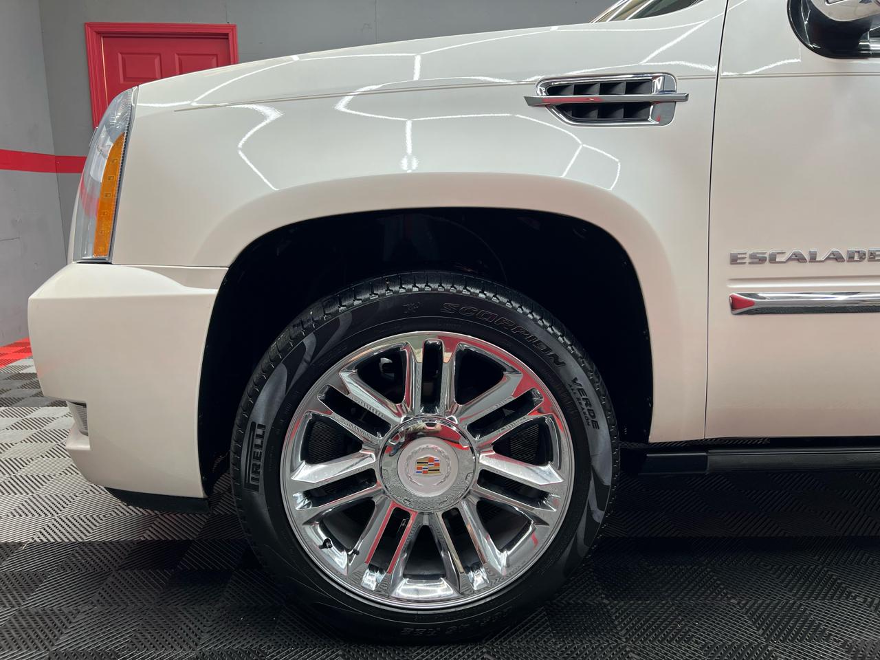 Cadillac Escalade ESV 2WD Platinum 2013