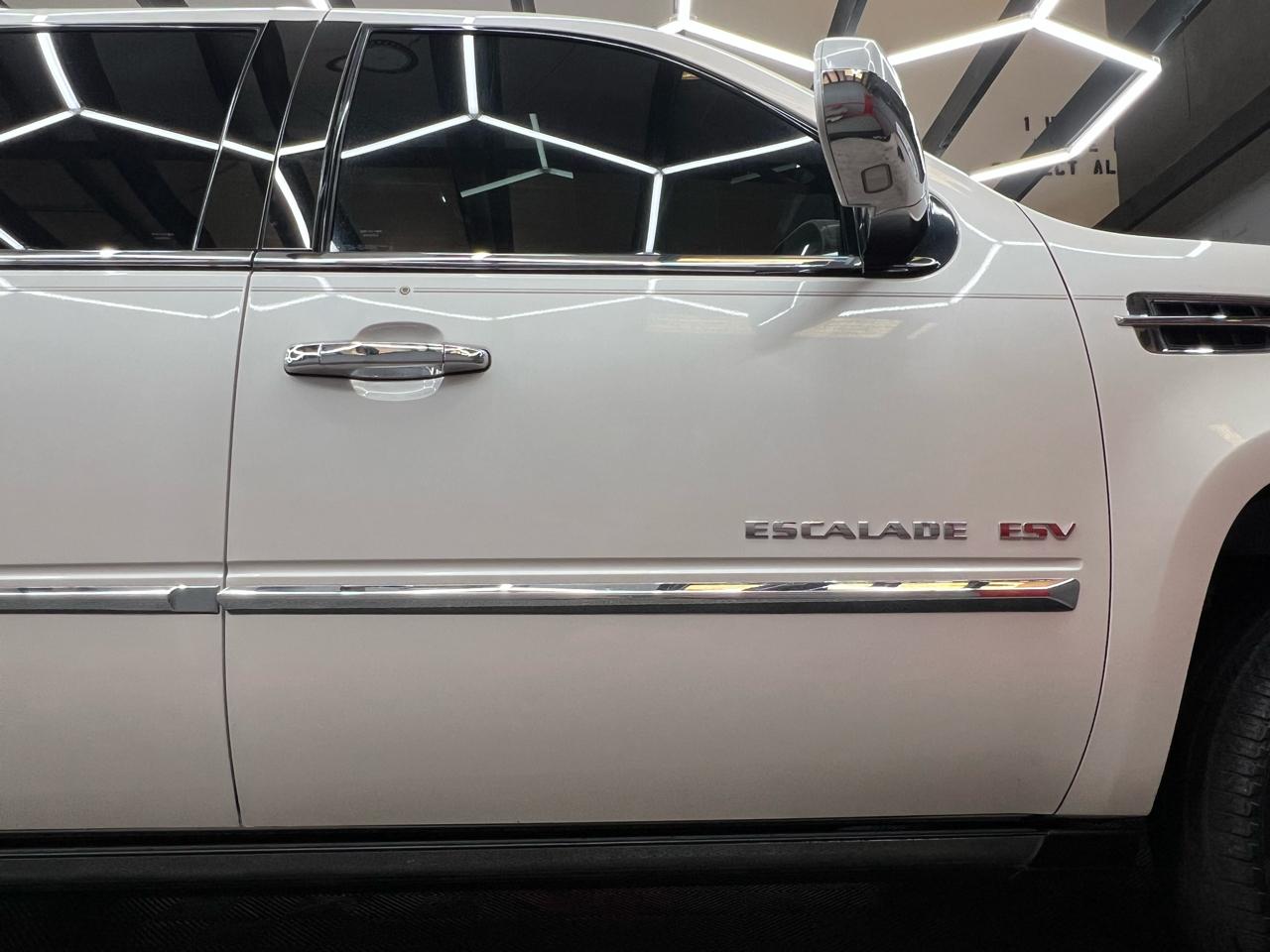Cadillac Escalade ESV 2WD Platinum 2013