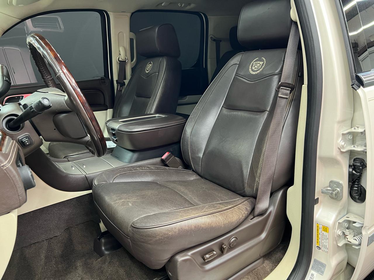 Cadillac Escalade ESV 2WD Platinum 2013