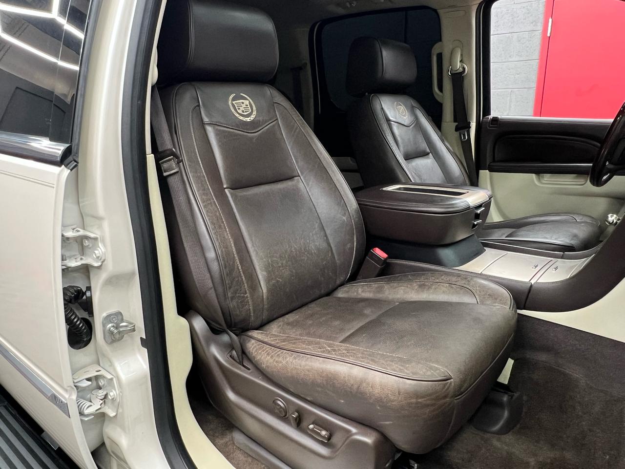 Cadillac Escalade ESV 2WD Platinum 2013