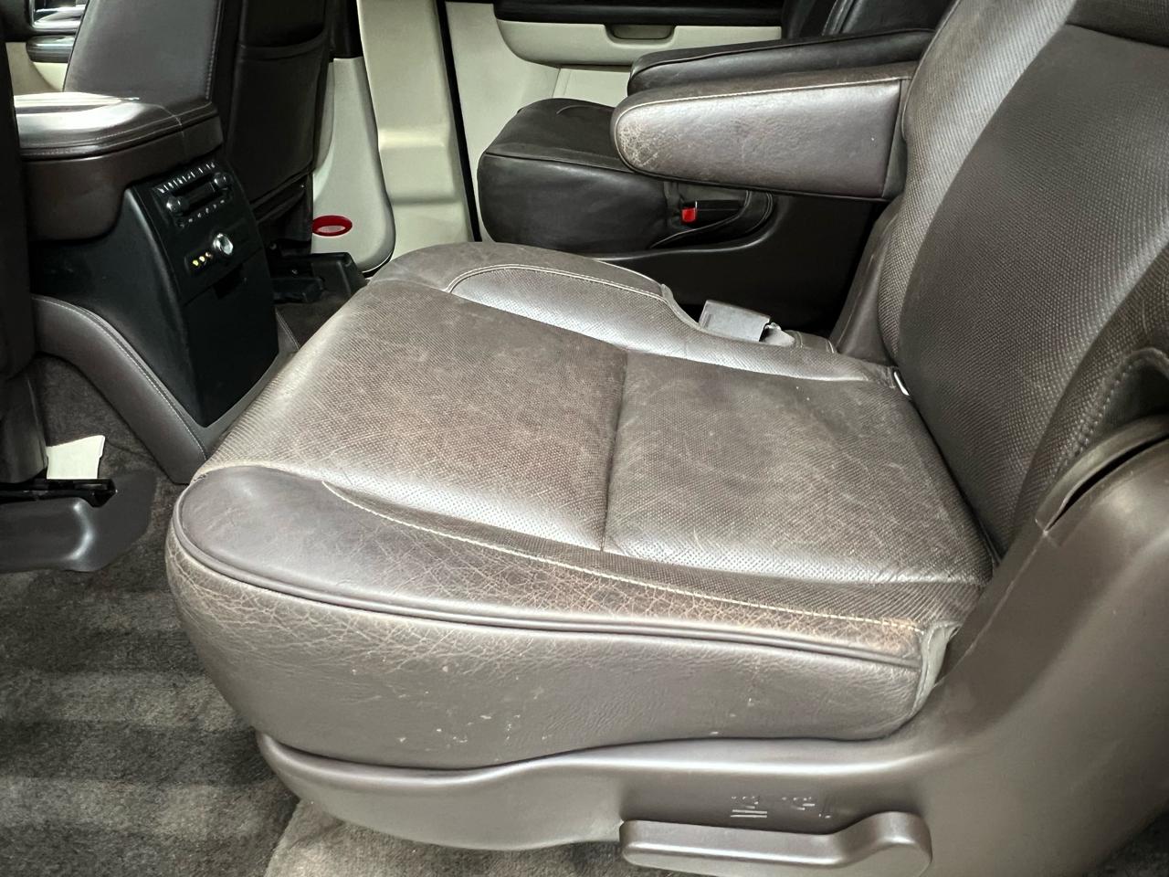 Cadillac Escalade ESV 2WD Platinum 2013