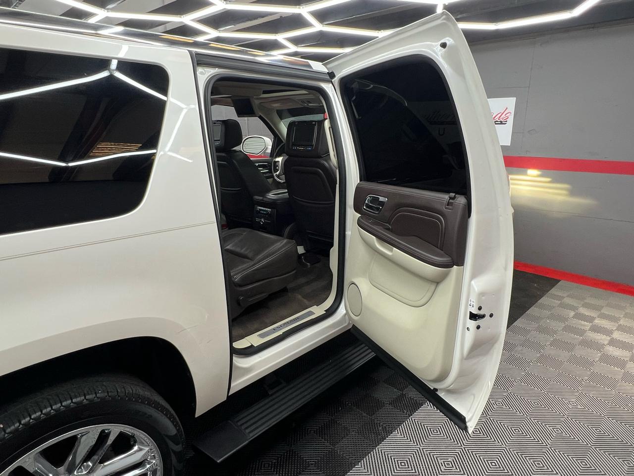 Cadillac Escalade ESV 2WD Platinum 2013