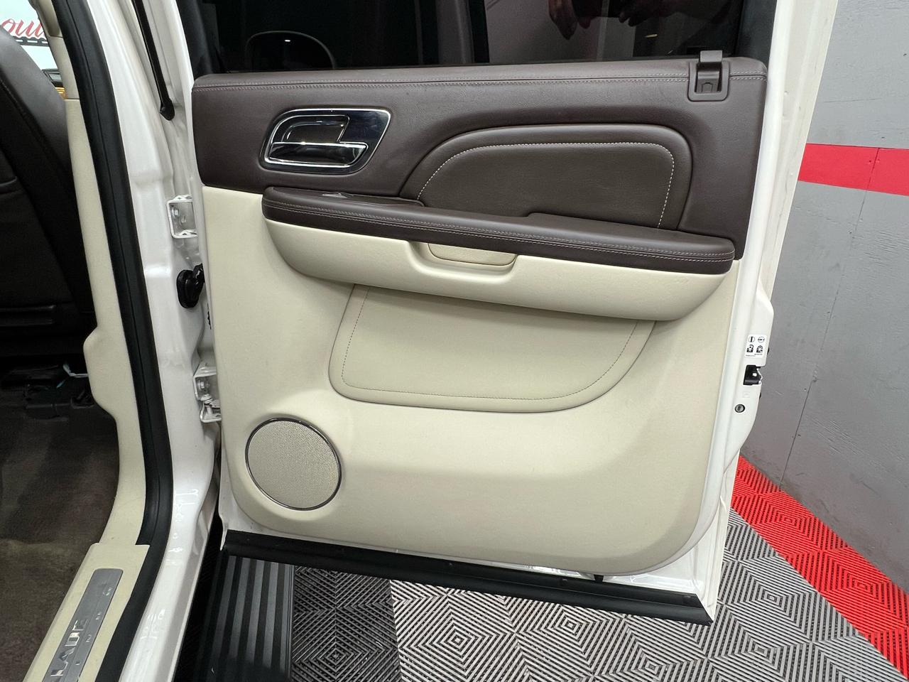 Cadillac Escalade ESV 2WD Platinum 2013