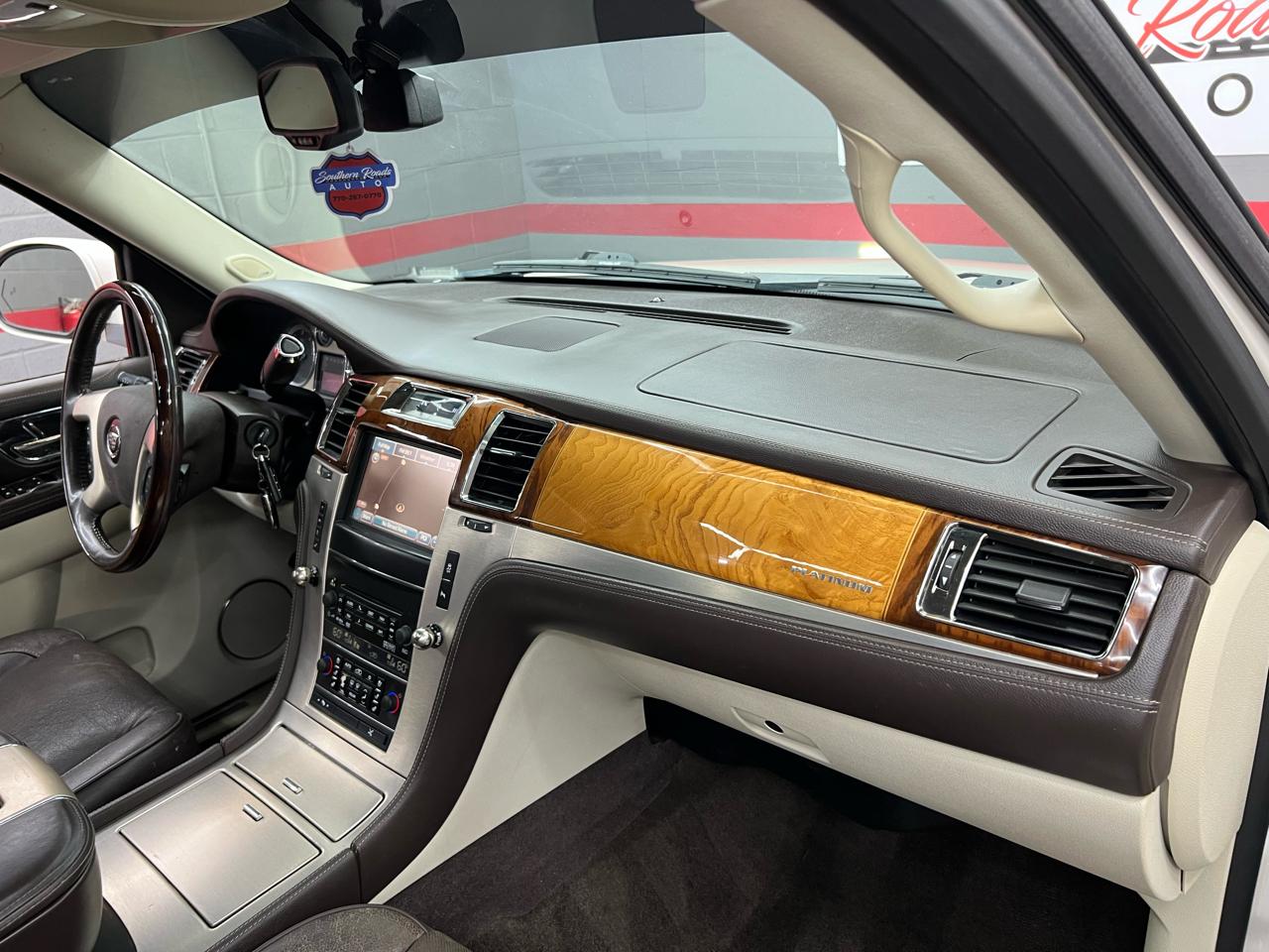 Cadillac Escalade ESV 2WD Platinum 2013