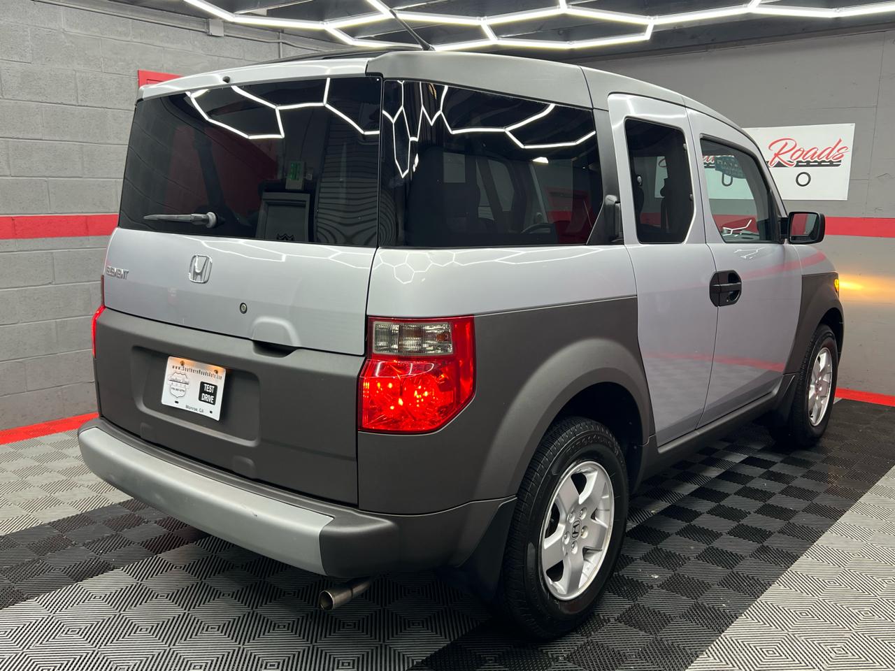 Honda Element EX 4WD AT w/ Front Side Airbags 2003