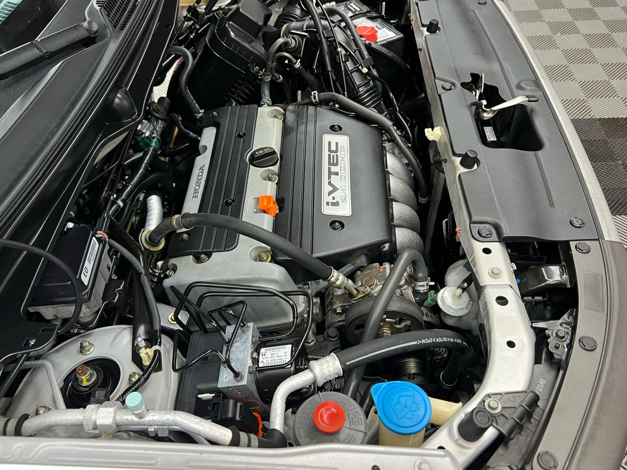Honda Element EX 4WD AT w/ Front Side Airbags 2003
