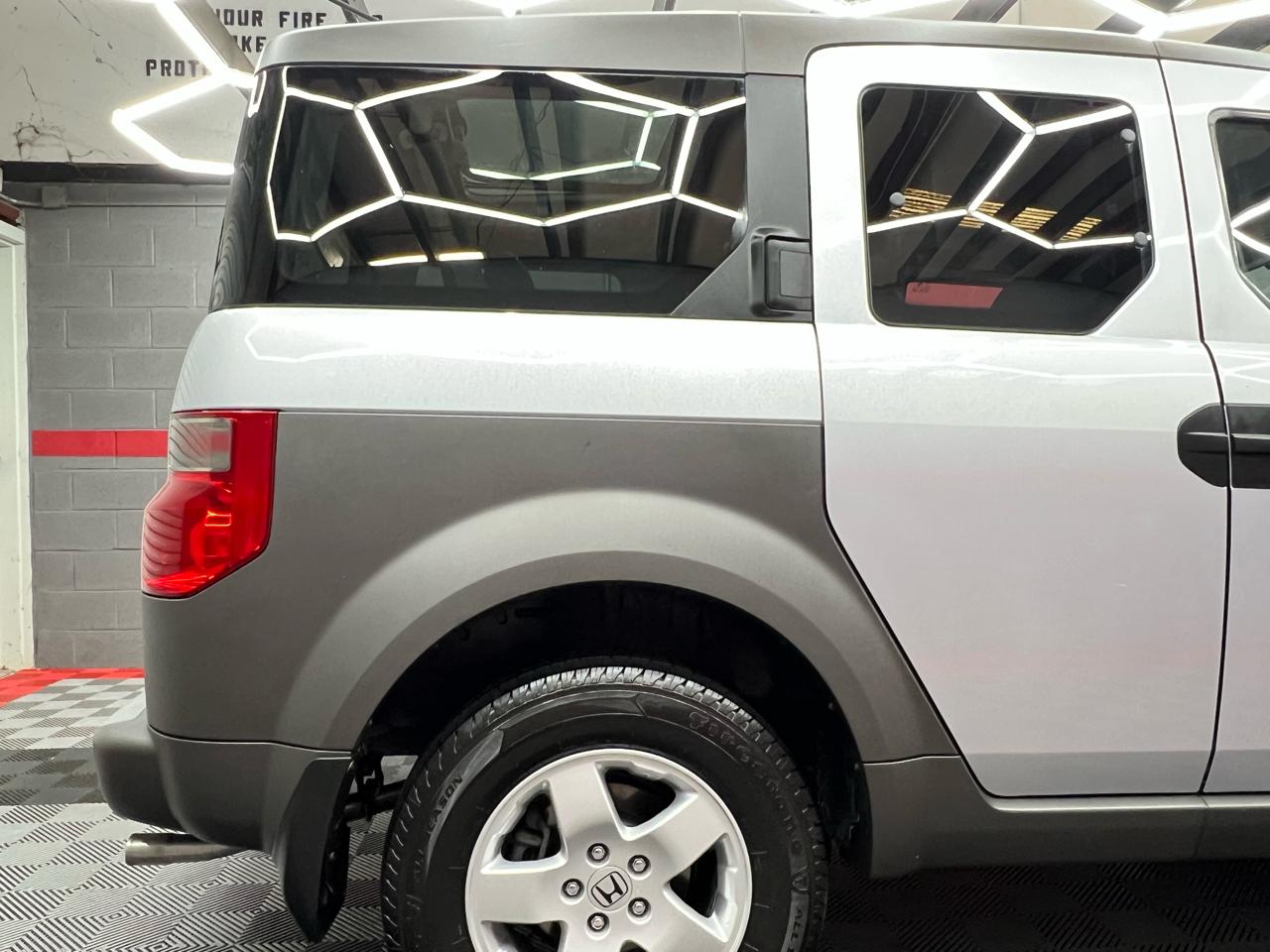 Honda Element EX 4WD AT w/ Front Side Airbags 2003