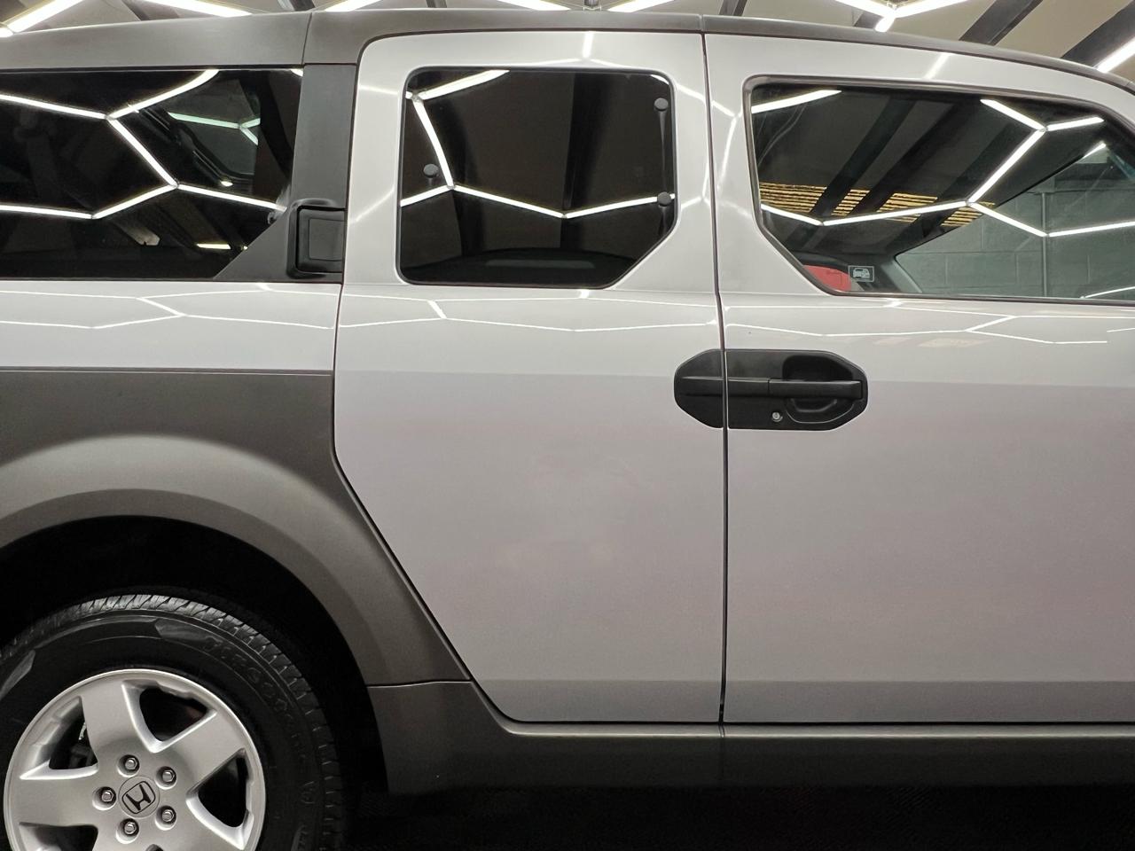 Honda Element EX 4WD AT w/ Front Side Airbags 2003