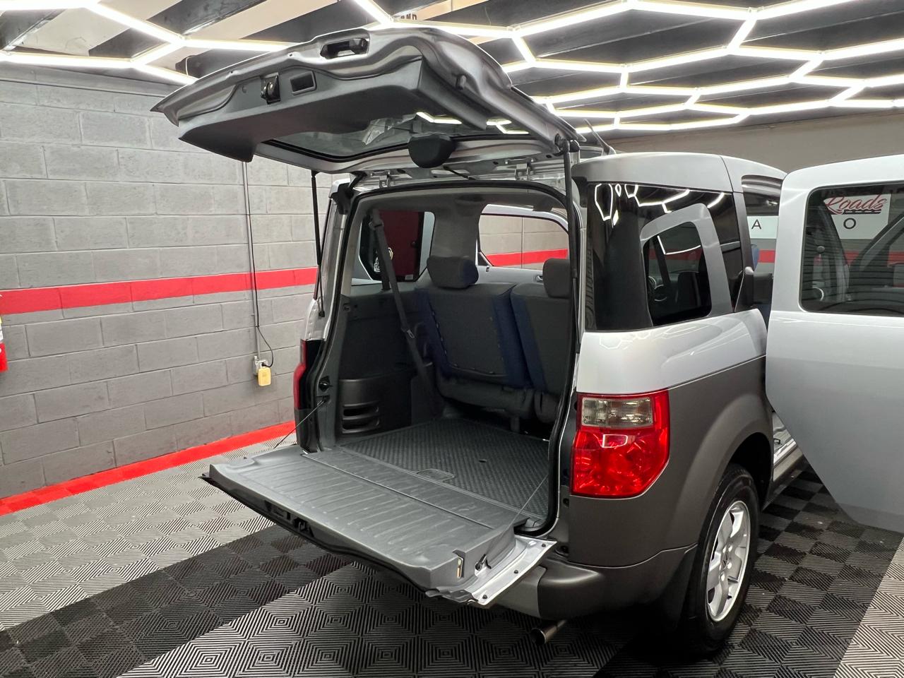 Honda Element EX 4WD AT w/ Front Side Airbags 2003