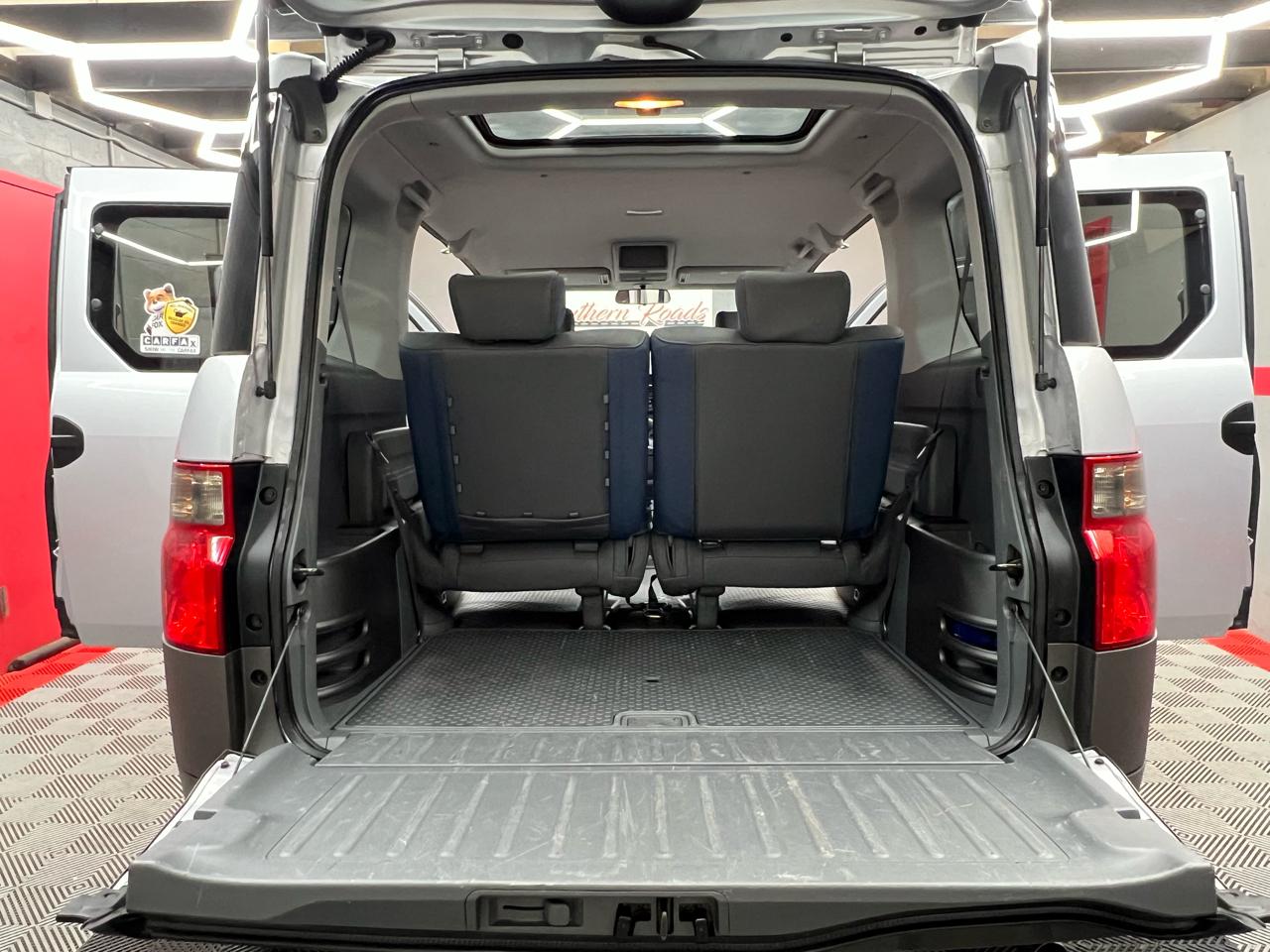 Honda Element EX 4WD AT w/ Front Side Airbags 2003