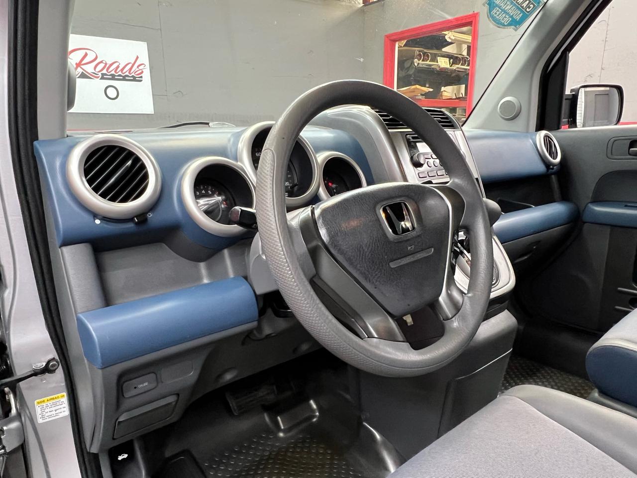 Honda Element EX 4WD AT w/ Front Side Airbags 2003