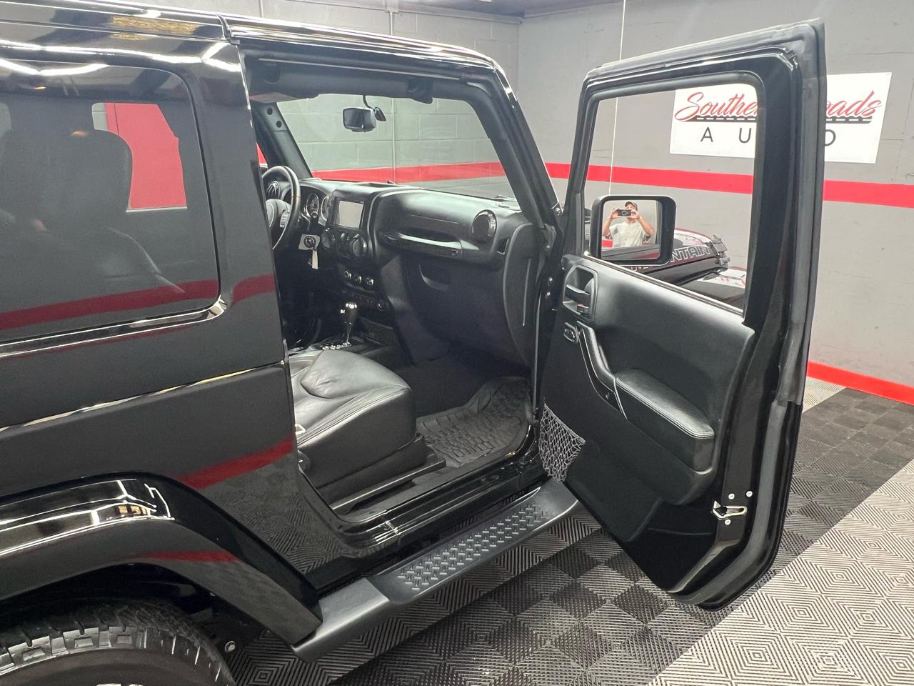 Jeep Wrangler Sahara 4WD 2017