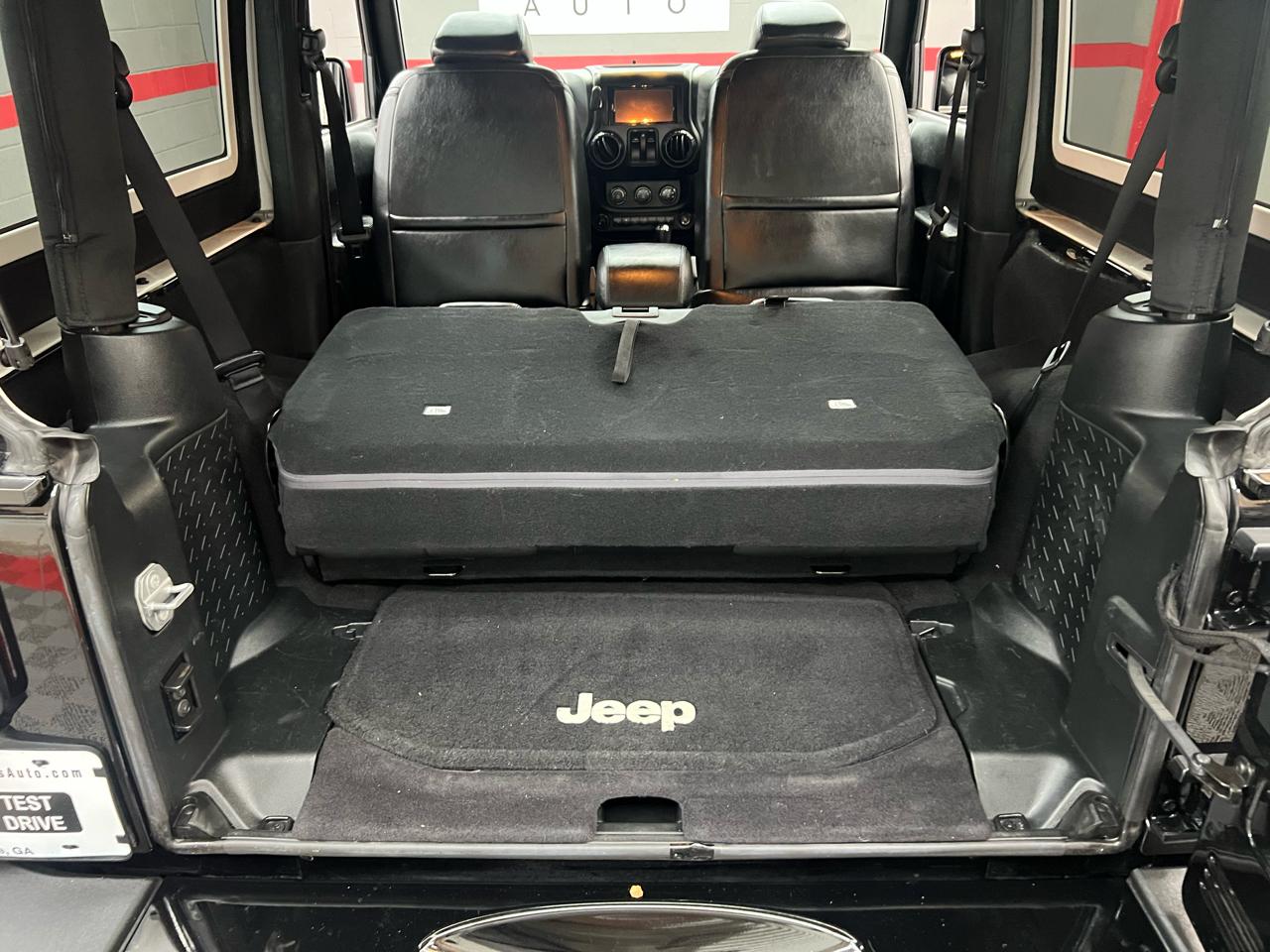 Jeep Wrangler Sahara 4WD 2017