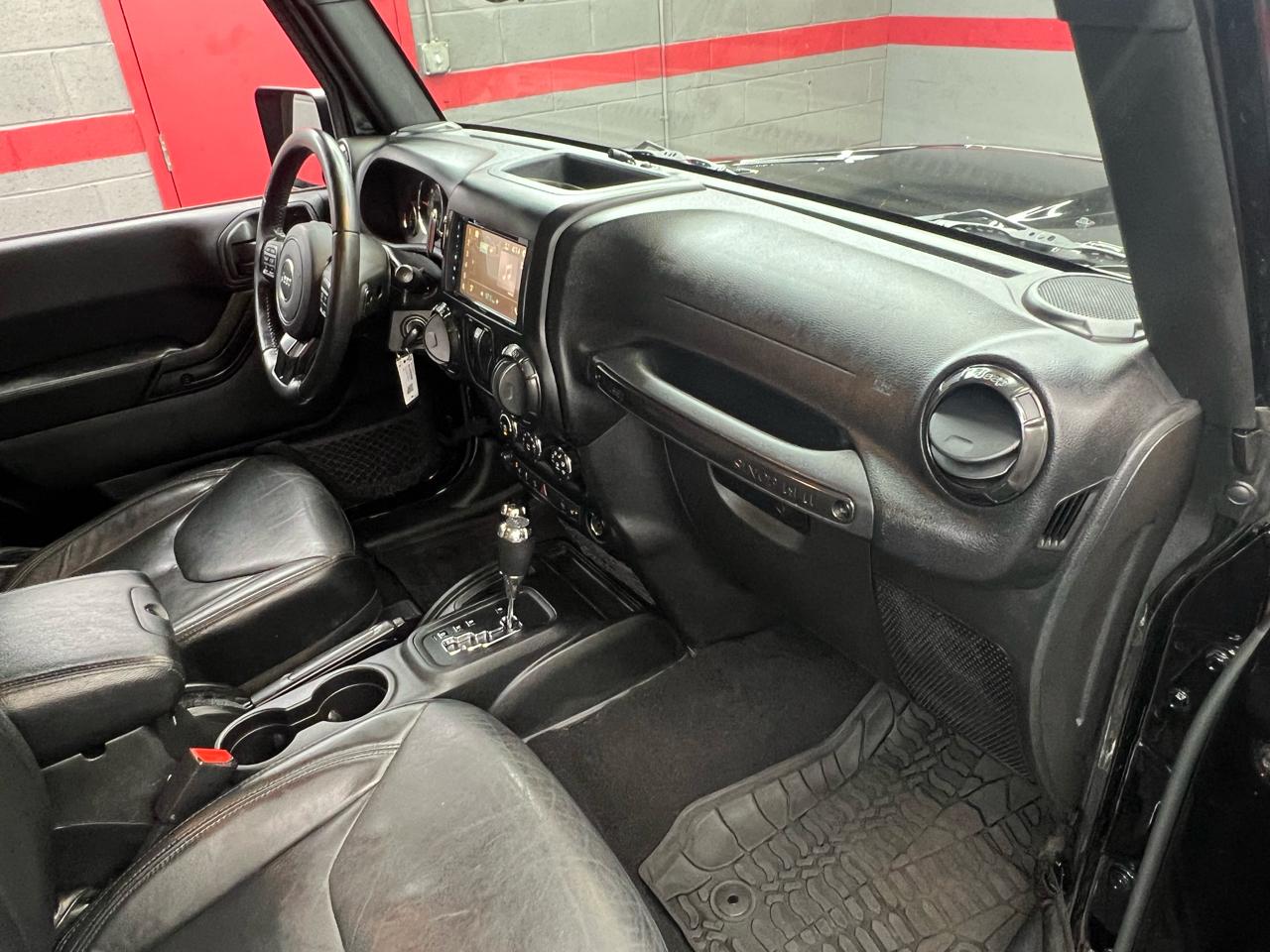Jeep Wrangler Sahara 4WD 2017