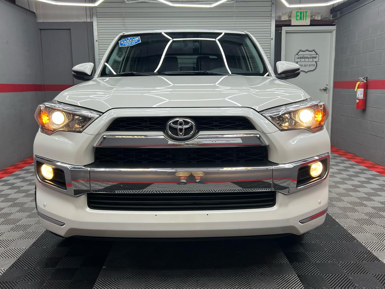 Toyota 4Runner Limited 2WD V6 2018