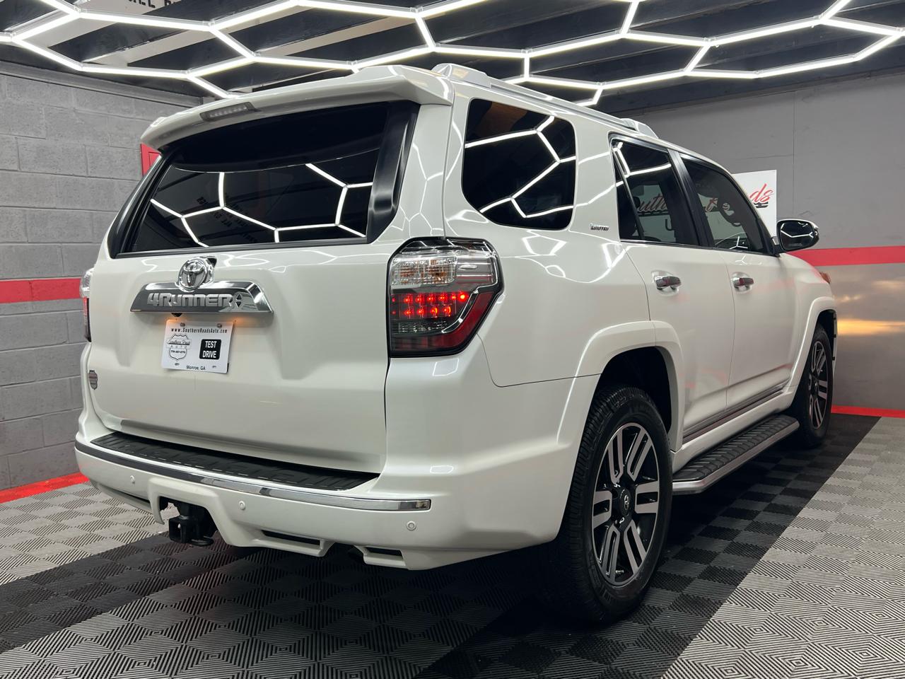 Toyota 4Runner Limited 2WD V6 2018