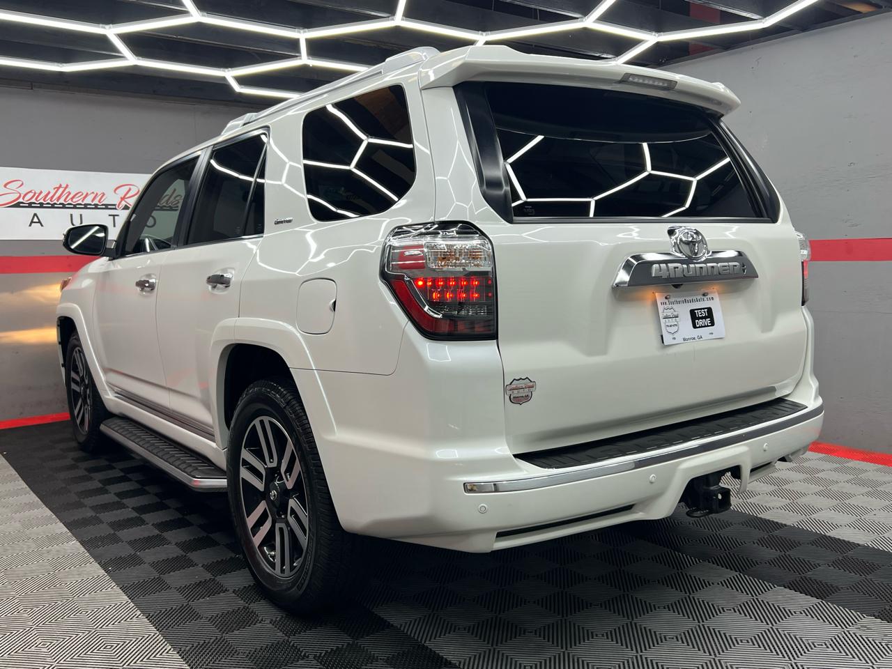 Toyota 4Runner Limited 2WD V6 2018