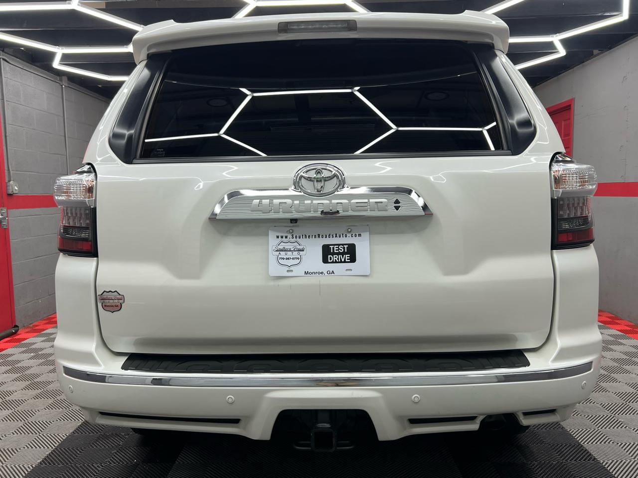 Toyota 4Runner Limited 2WD V6 2018