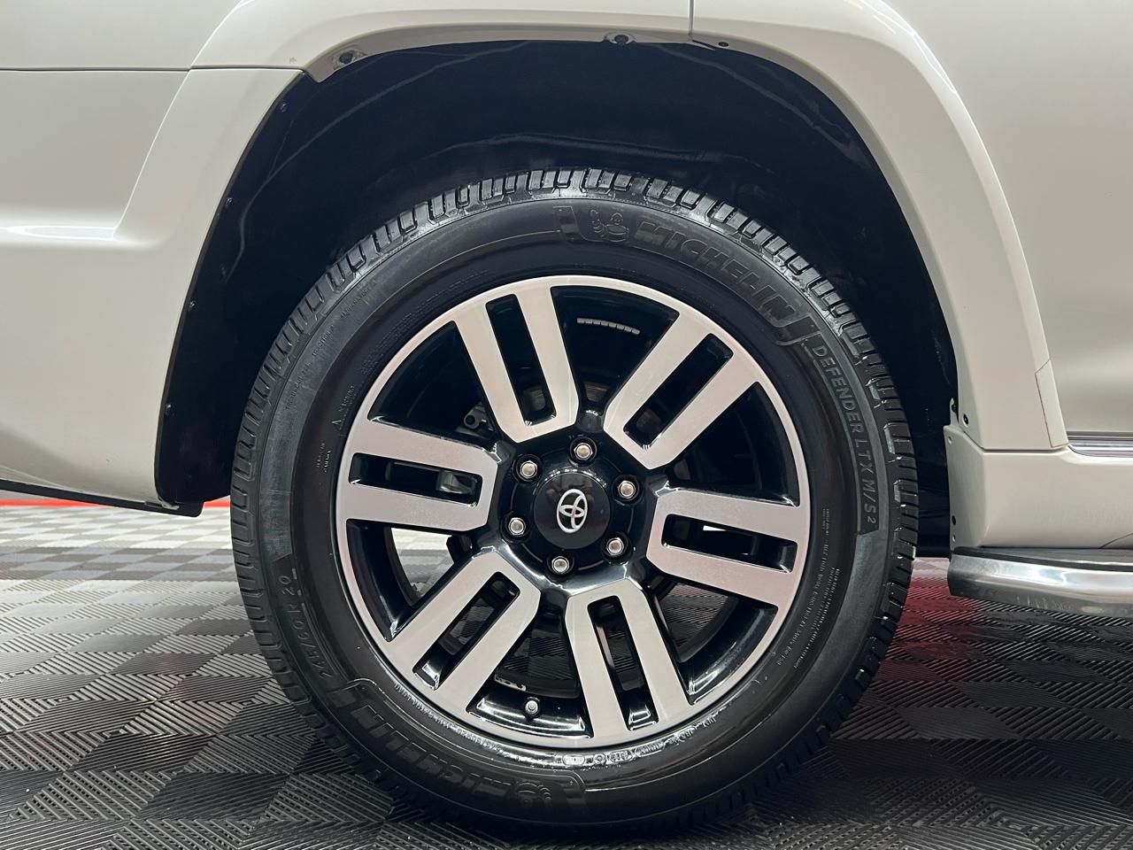 Toyota 4Runner Limited 2WD V6 2018