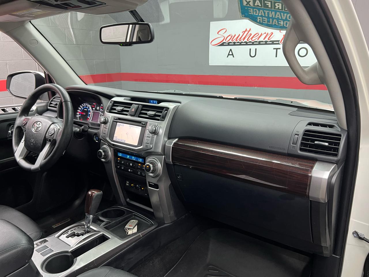 Toyota 4Runner Limited 2WD V6 2018