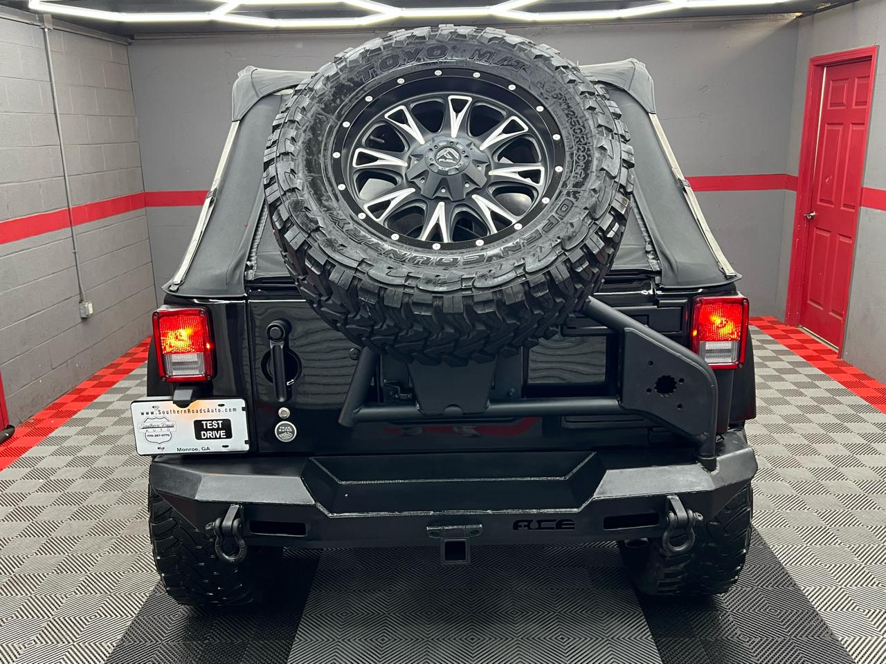 Jeep Wrangler Unlimited Sahara 4WD 2015