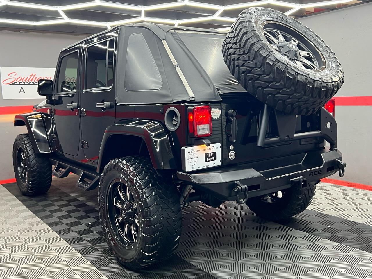 Jeep Wrangler Unlimited Sahara 4WD 2015