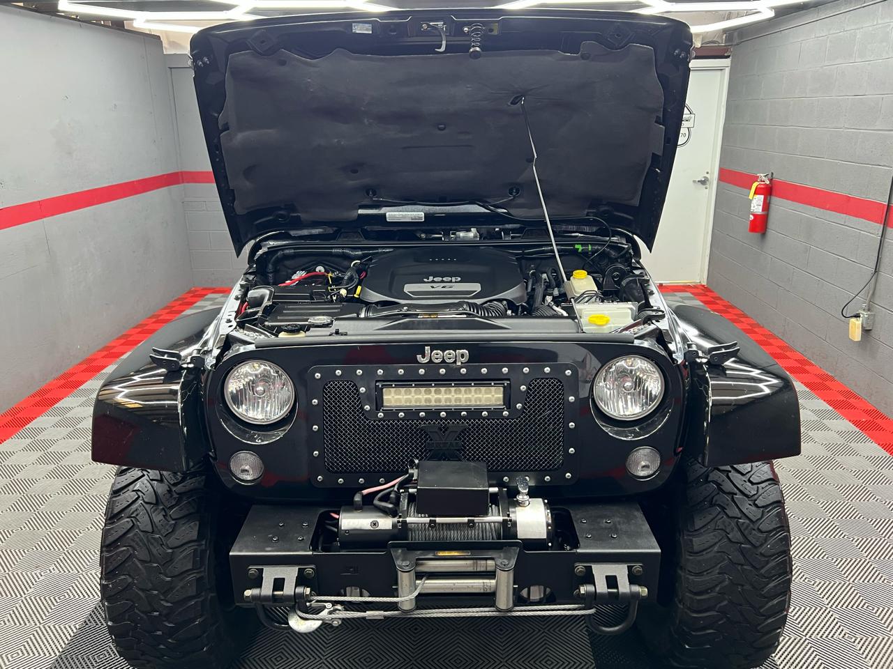 Jeep Wrangler Unlimited Sahara 4WD 2015