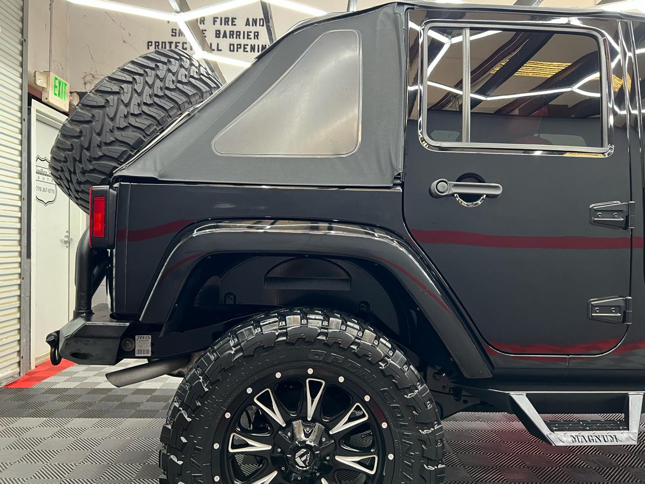 Jeep Wrangler Unlimited Sahara 4WD 2015